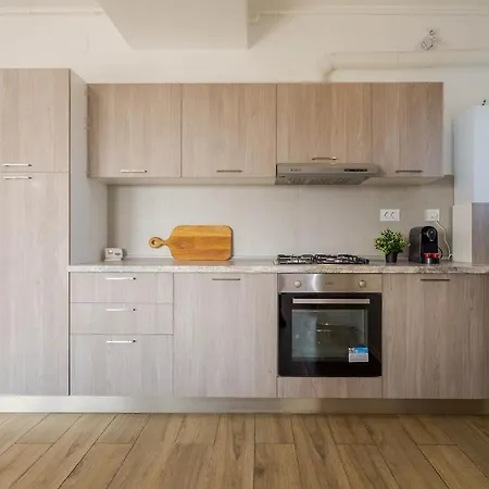 Downtown W Parkview&balcony Vol 2 Apartment