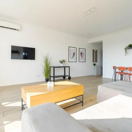 Downtown W Parkview&balcony Vol 2 Apartment Bucharest