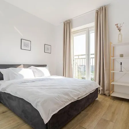 Apartment Downtown W Parkview&balcony Vol 2 *