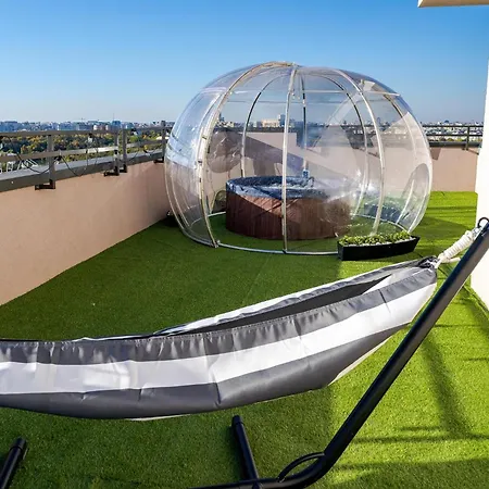 Downtown W Jacuzzi&terrace Parkview V2 Boekarest